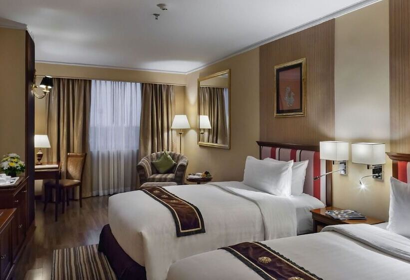 هتل Mercure Mandalay Hill Resort