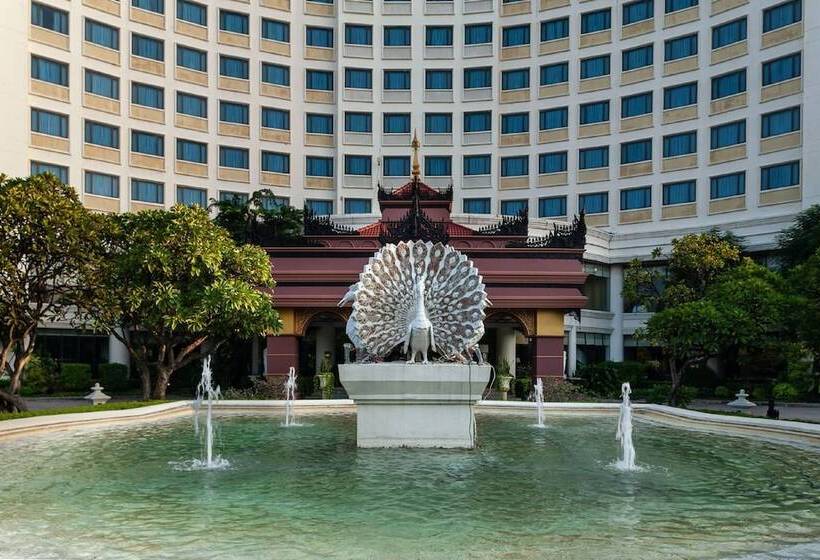 هتل Mercure Mandalay Hill Resort