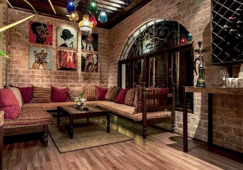 هتل Mercure Mandalay Hill Resort