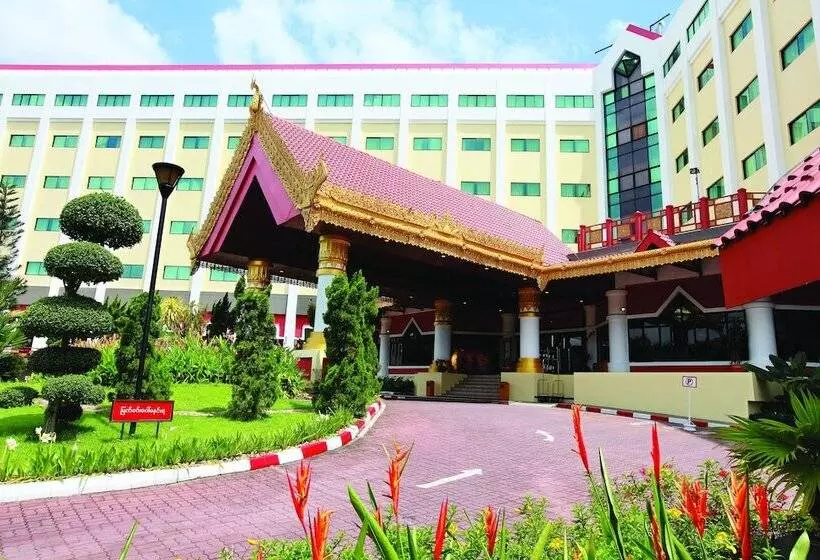 Hotelli Summit Parkview Yangon