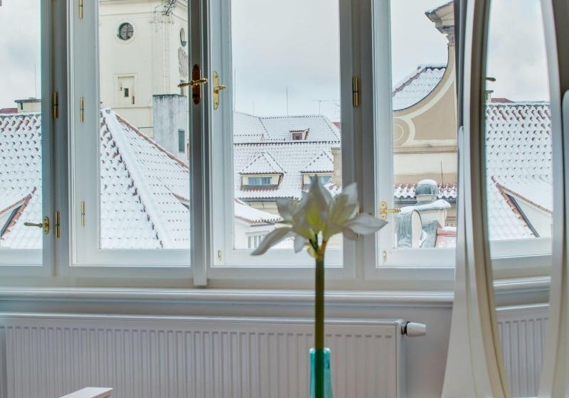 Selinor Old Town Apartments