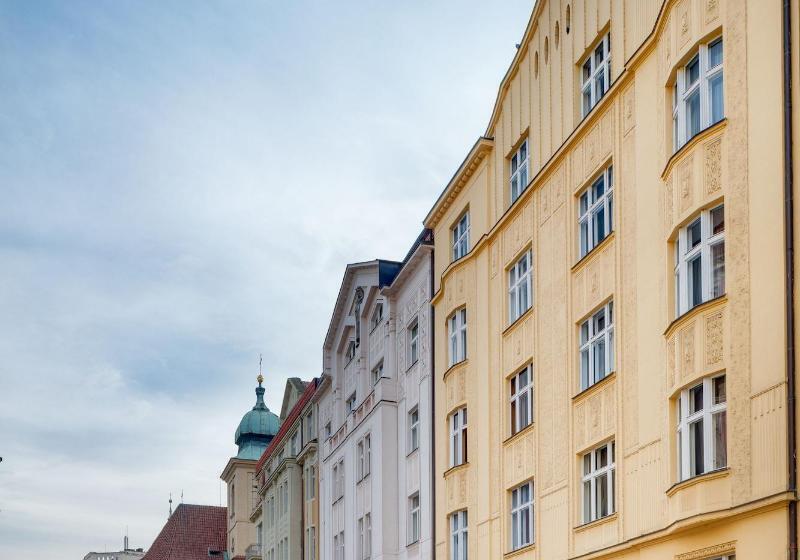 Selinor Old Town Apartments