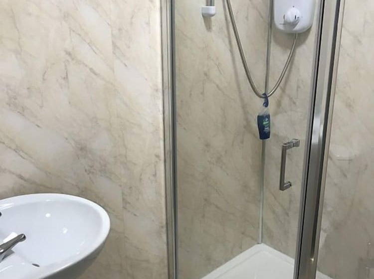 여관 Kennedy S Pub Drumcondra