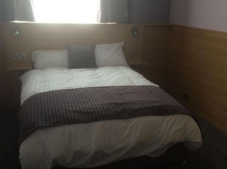 여관 Kennedy S Pub Drumcondra