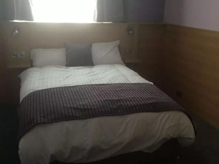 مسافرخانه Kennedy S Pub Drumcondra