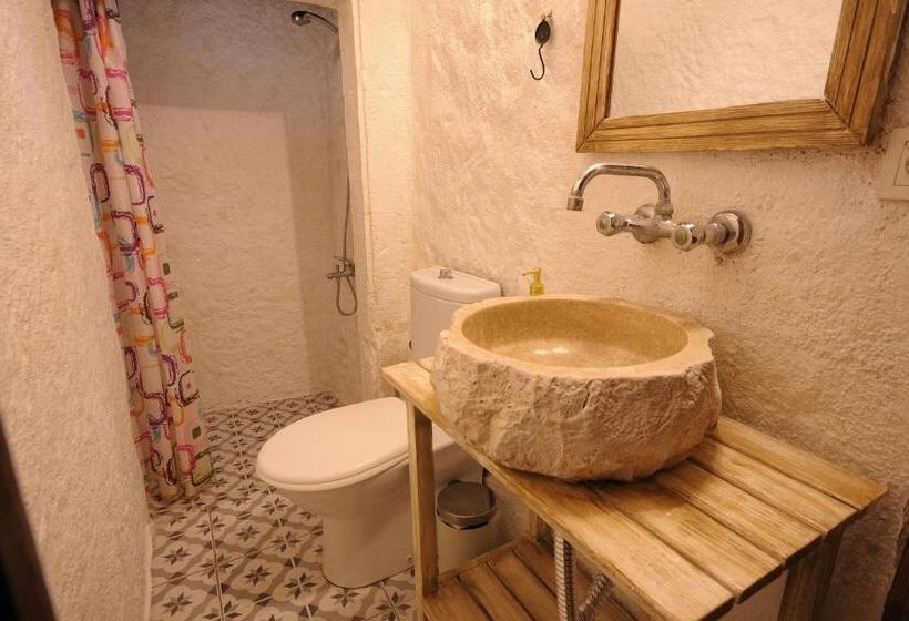 בית מלון כפרי Afet Hanim Konagi