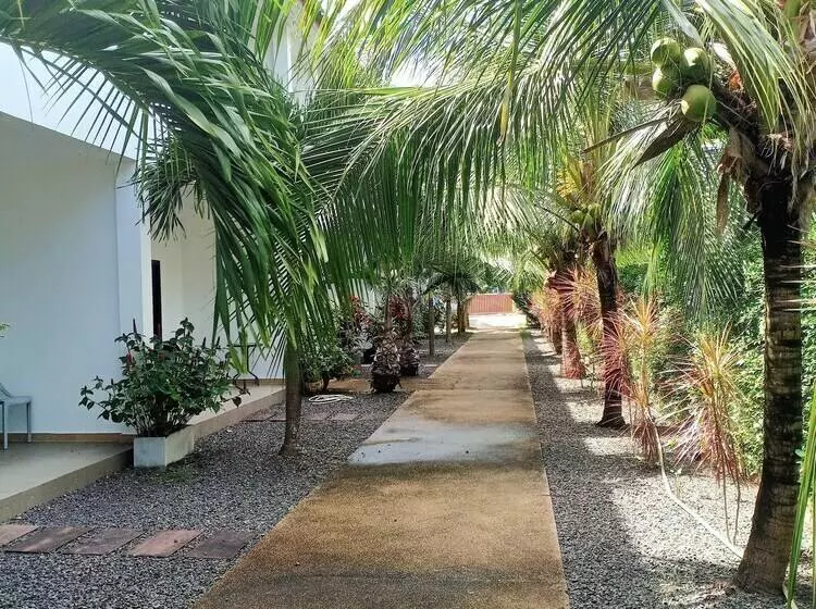 هتل Coconoi Residence