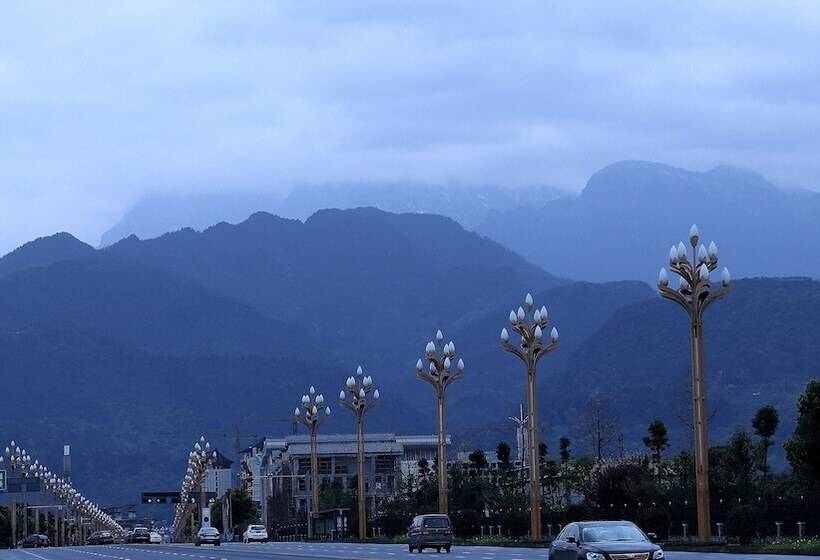 בית מלון כפרי Happy