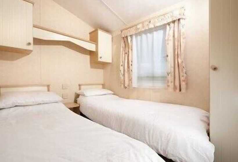 Отель Killigarth Manor Holiday Park