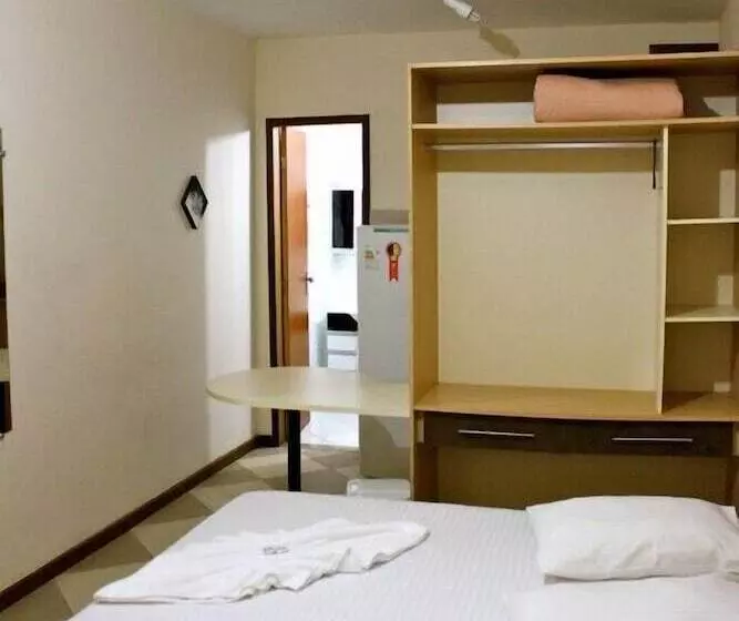 Hotelli Lonier Praia Inn Flats