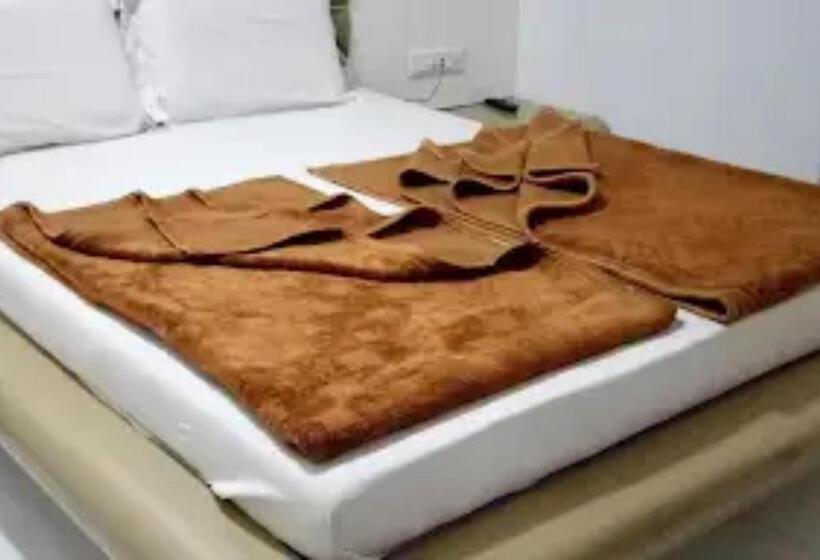 Отель Pearl , Vashi