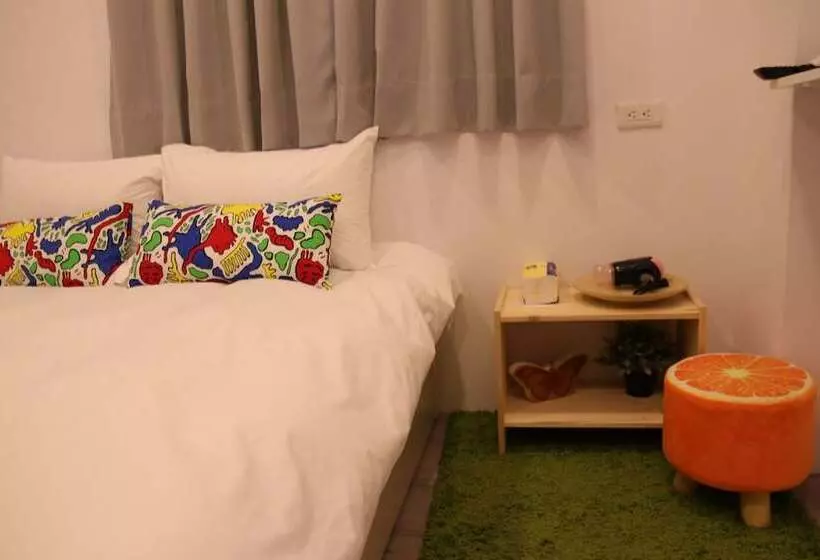 پانسیون Fengjia Base14 Hostel