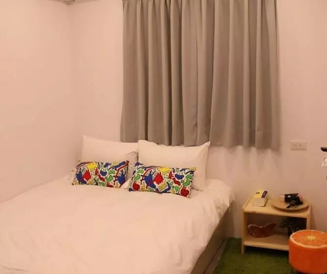 پانسیون Fengjia Base14 Hostel