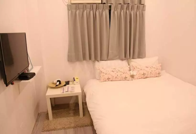 پانسیون Fengjia Base14 Hostel