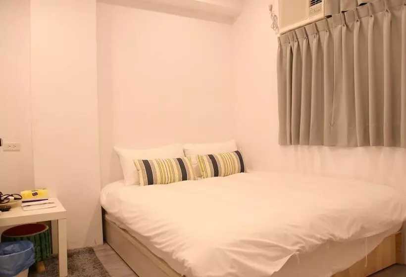 پانسیون Fengjia Base14 Hostel