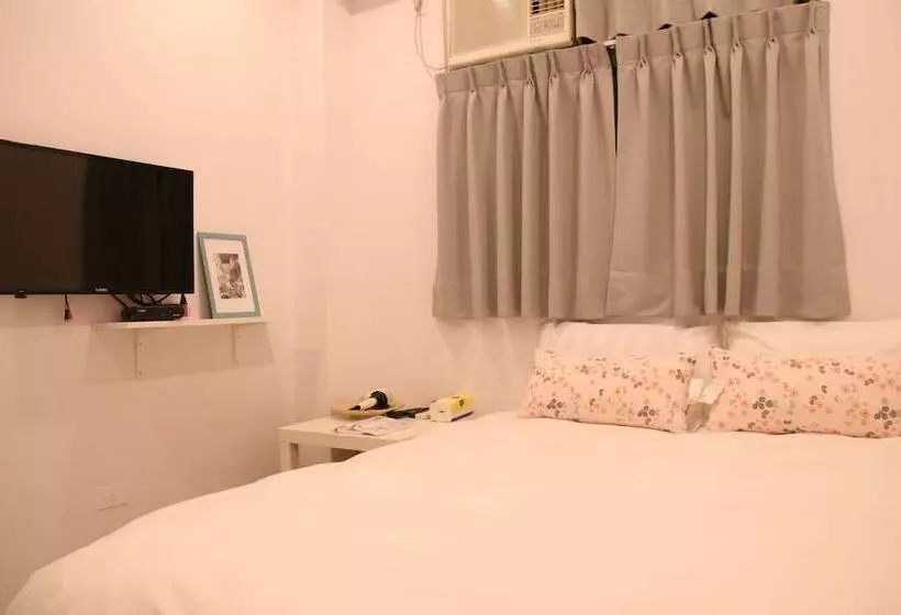 پانسیون Fengjia Base14 Hostel