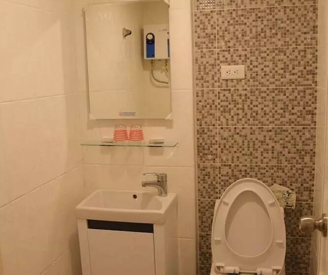 پانسیون Fengjia Base14 Hostel