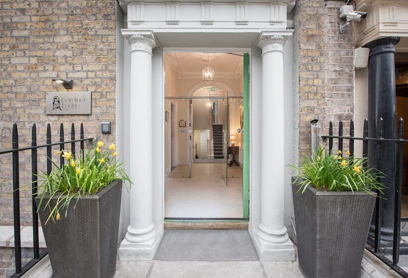 膳宿费 Gardiner Lodge