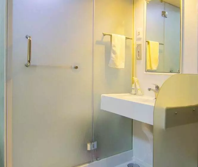 پانسیون Hangtian Business Hotel Xi'an Airport