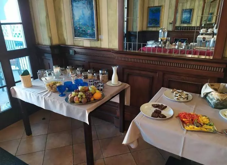 Majatalo Penzion Menšík