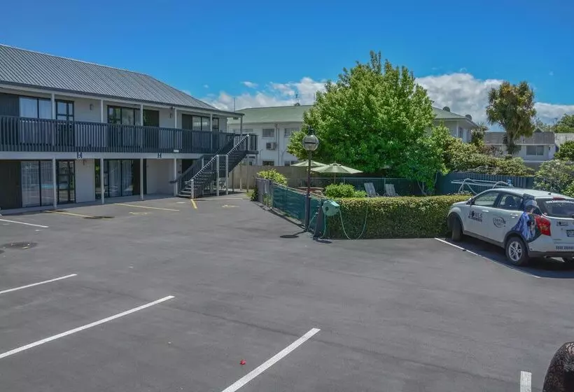 Hotelli Ashford Motor Lodge