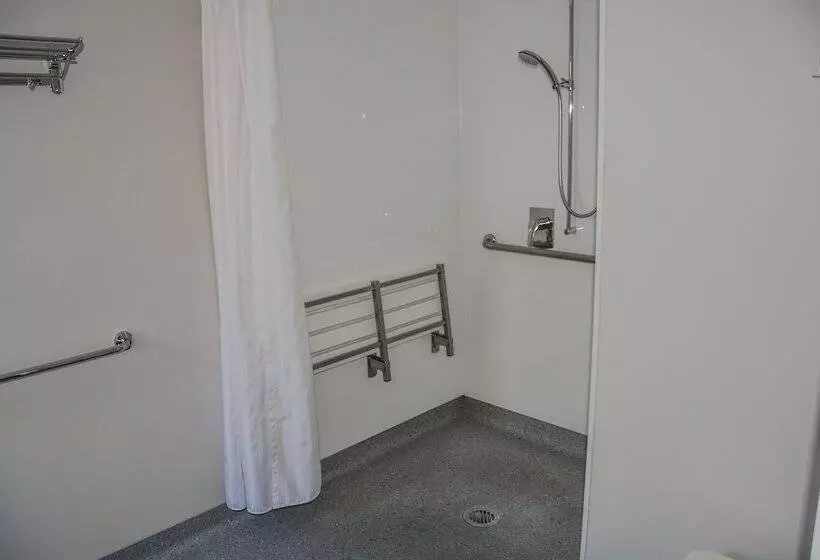 Hotelli Ashford Motor Lodge