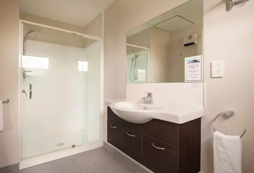 Hotelli Ashford Motor Lodge