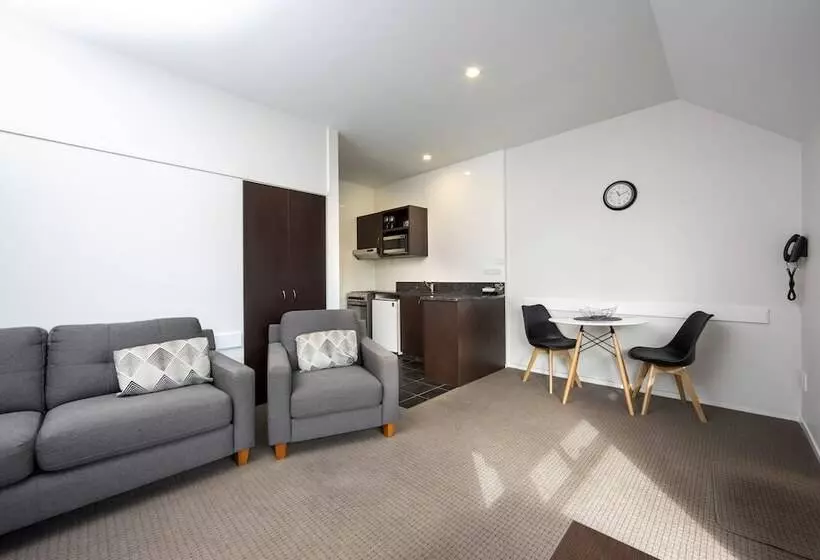 Hotelli Ashford Motor Lodge