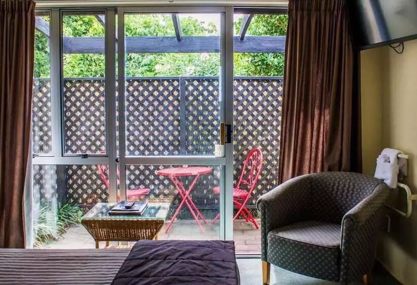 هتل Bella Tuscany Motor Lodge