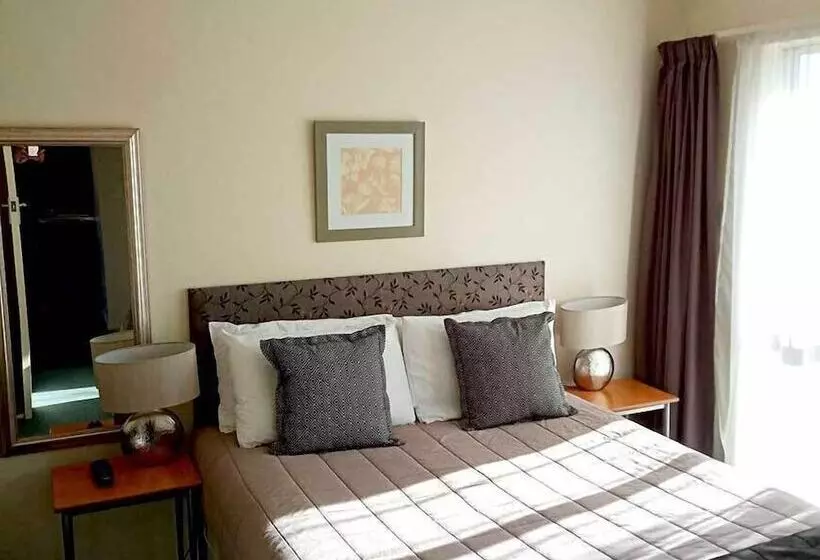 هتل Bella Tuscany Motor Lodge