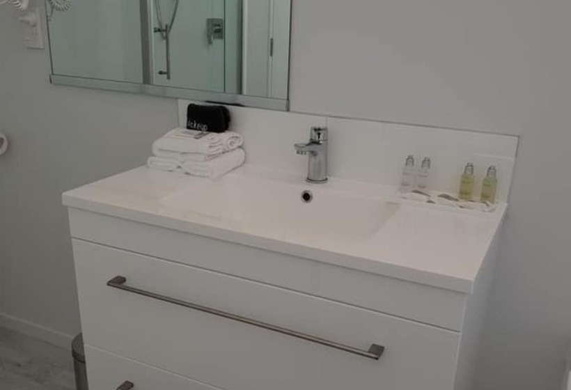 בית מלון כפרי Durham Court Motor Inn