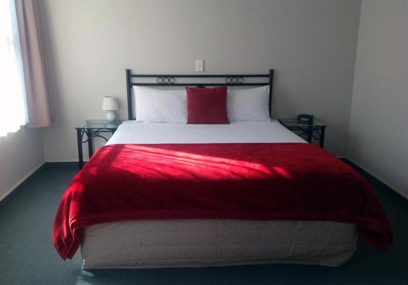 בית מלון כפרי Durham Court Motor Inn