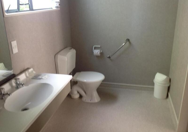 בית מלון כפרי Durham Court Motor Inn