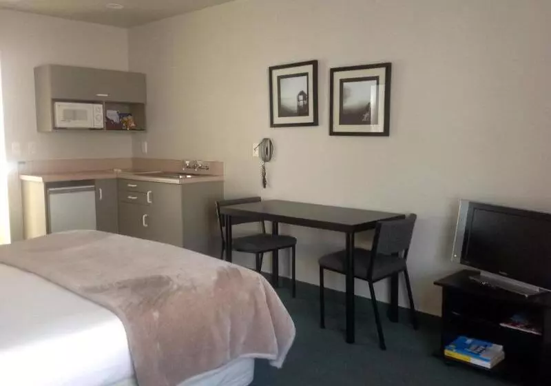 Отель Durham Court Motor Inn