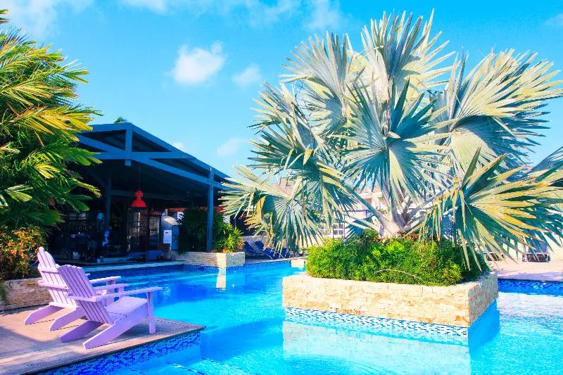 Trupial Hotel & Casino