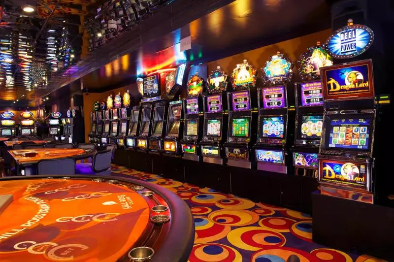 Trupial Hotel & Casino