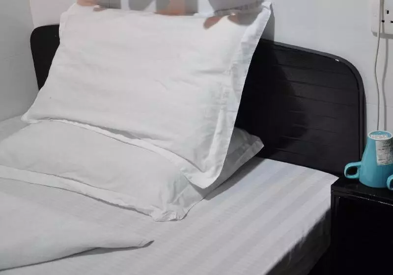 هاستل New Guangzhou Guest House