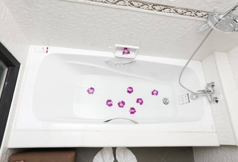 تختخواب و صبحانه Cloud 10 Boutique