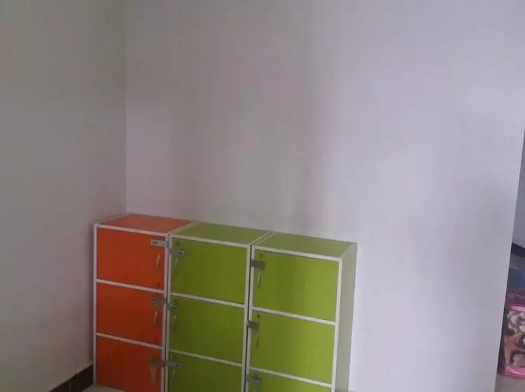 Blue Diamond Guest House   Hostel