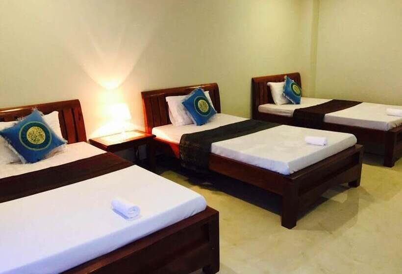 Blue Diamond Guest House   Hostel