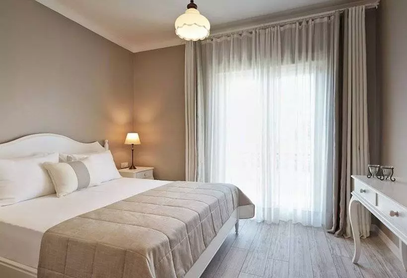 Eritrina Otel