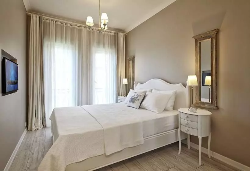 Eritrina Otel
