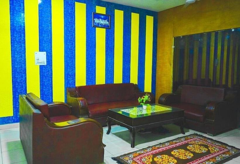 Airport Hotel Ashoka Palace