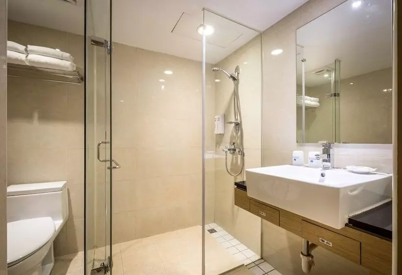 هتل Country Garden