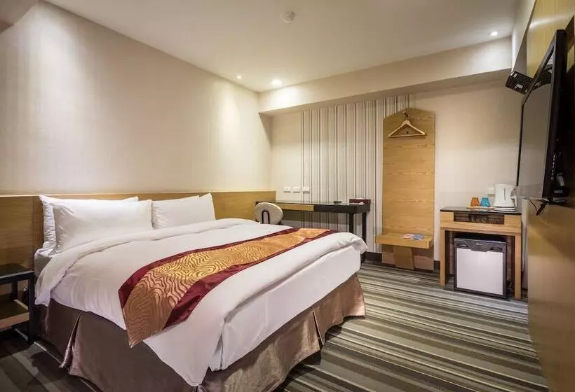 هتل Country Garden