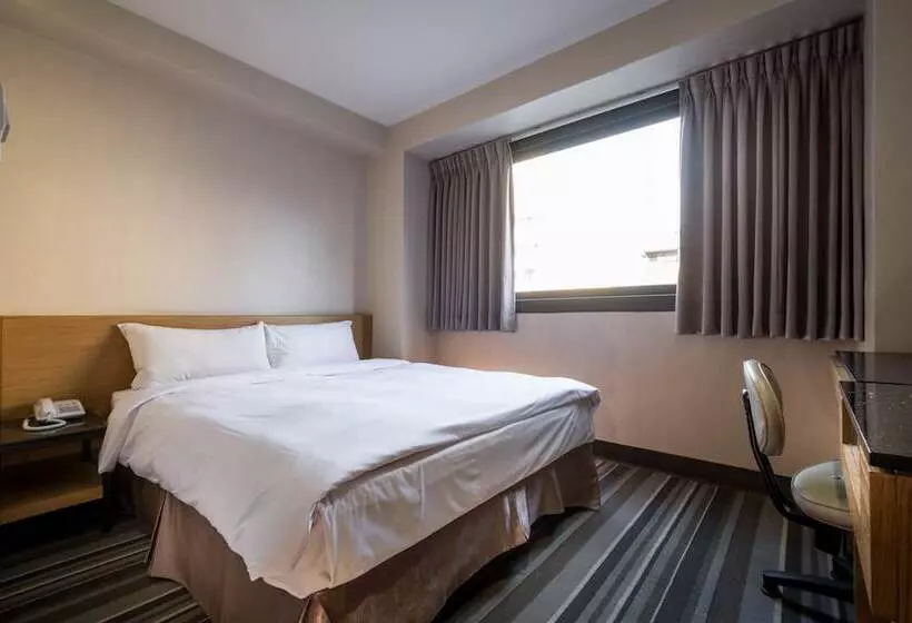 هتل Country Garden