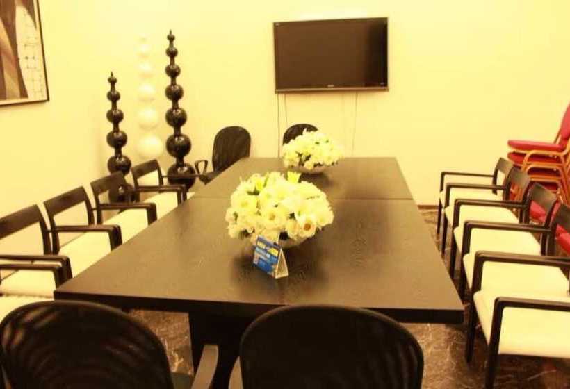 فندق Estay Apartment Gold Coast Shishi