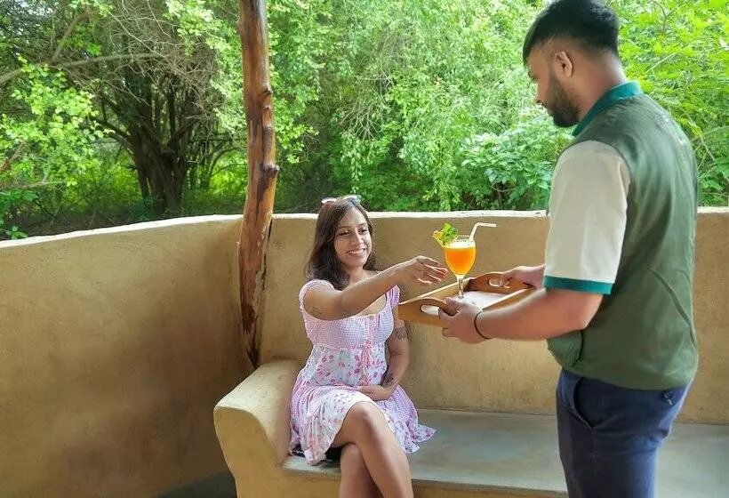 Hotelli Leopard Nest   Glamping In Yala