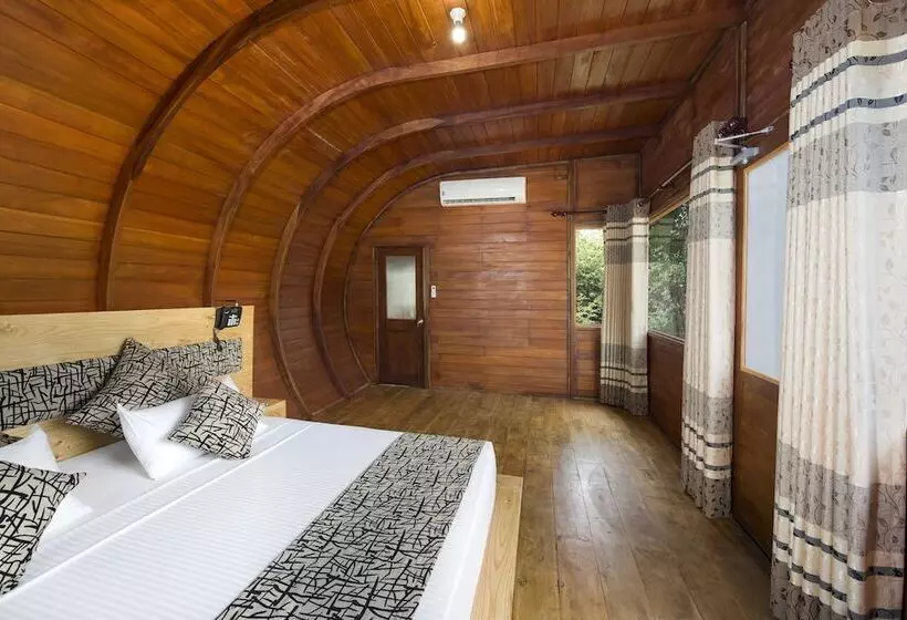 Hotelli Leopard Nest   Glamping In Yala