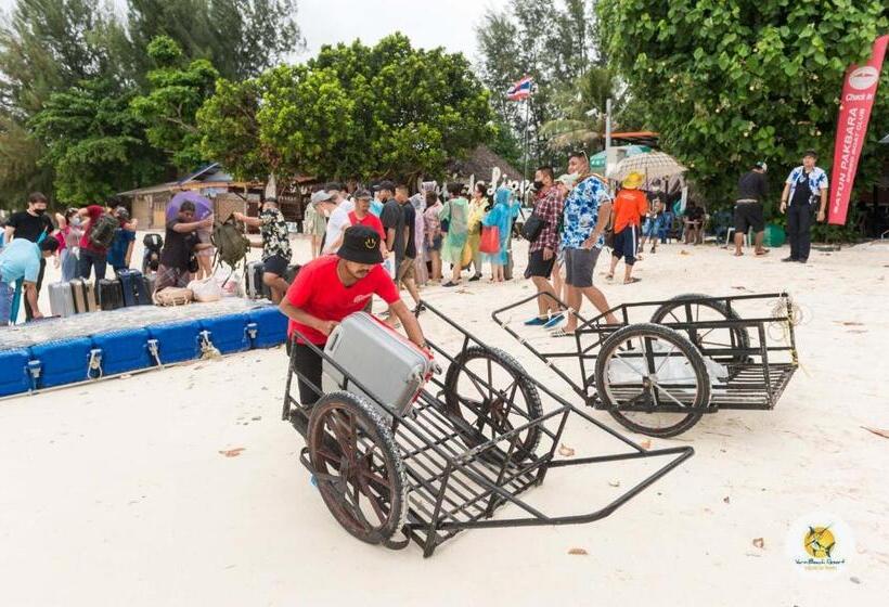 호텔 Varin Beach Resort